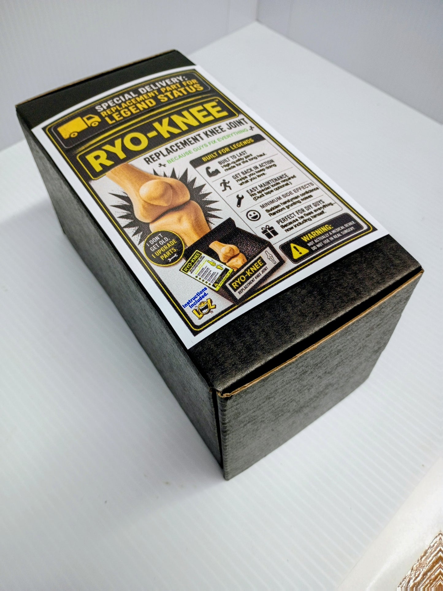 Funny Knee Joint Gift for Dad – Novelty DIY Handyman Gag Gift, RYO-KNEE