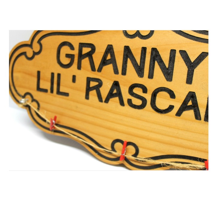 “Grandma’s Lil Rascals” Solid Wood Photo Display Wall Sign – Grandma Gift Picture Hanger Décor